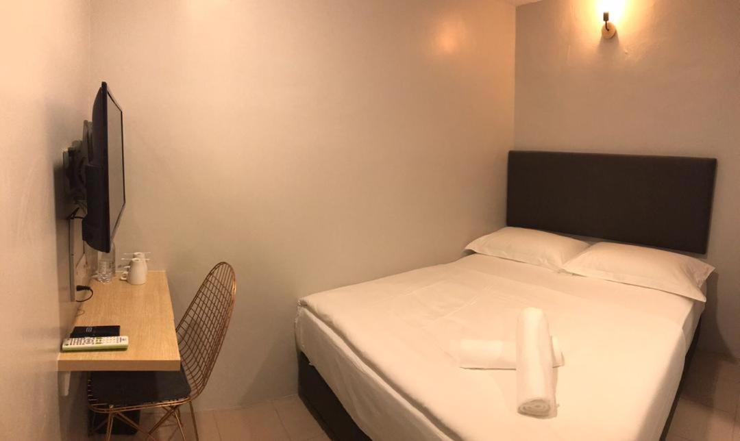 ホテル Hako Xpress Tmn Skudai Baru エクステリア 写真
